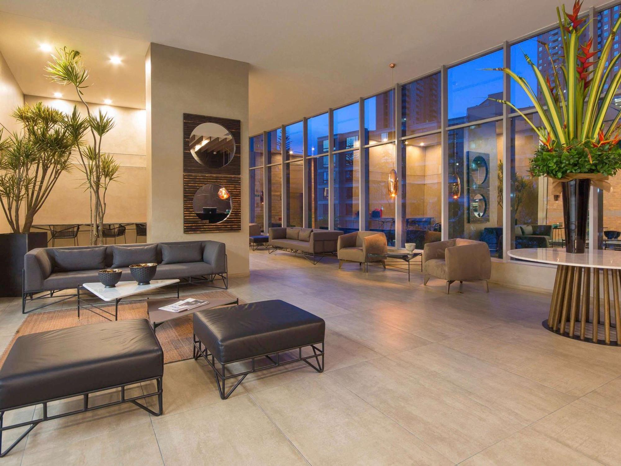 Novotel Medellin El Tesoro Exterior foto Lobby